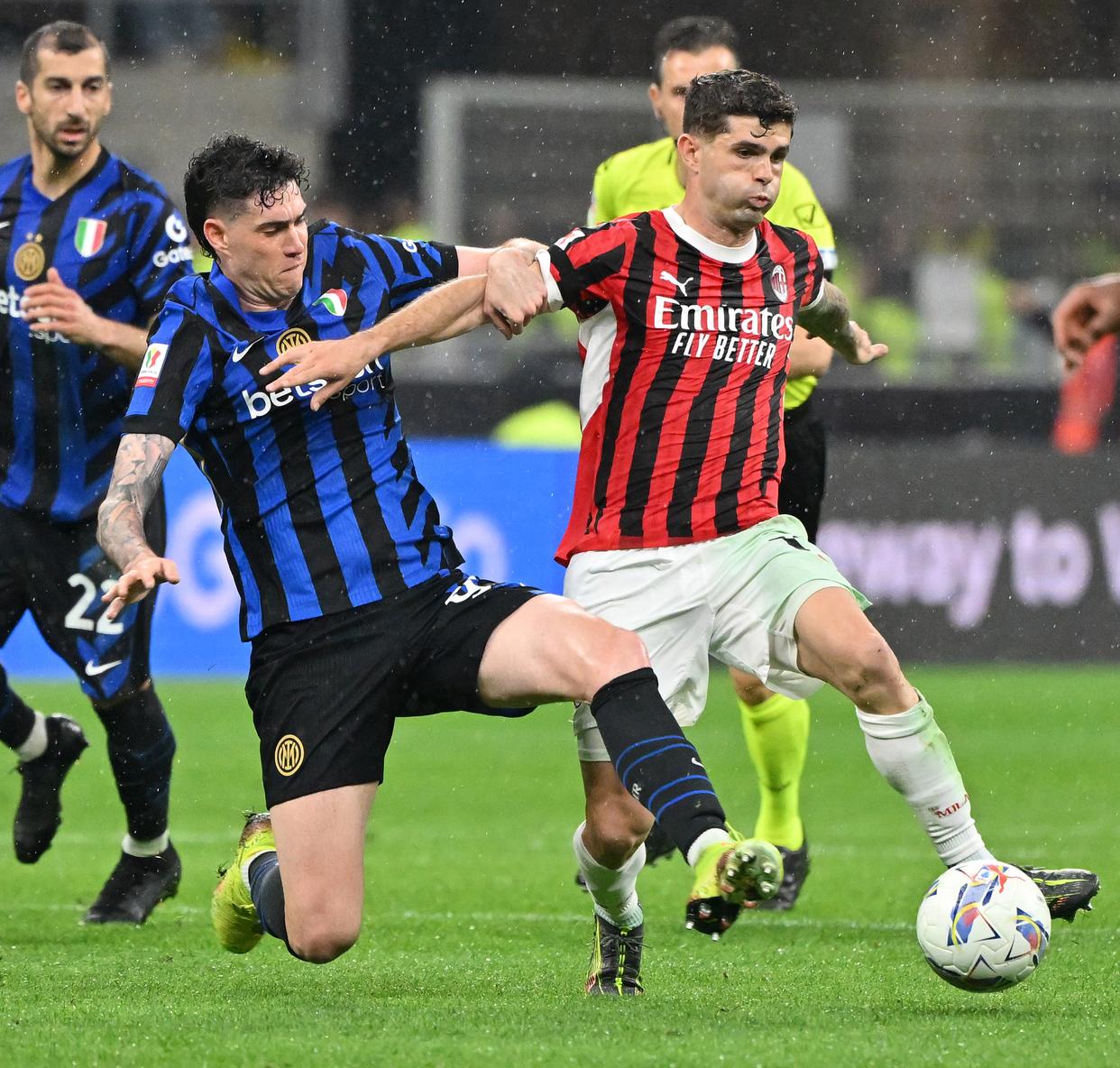 包含AC米兰大胜对手,实现逆转晋级的词条 包含AC米兰大胜对手,实现逆转晋级的词条