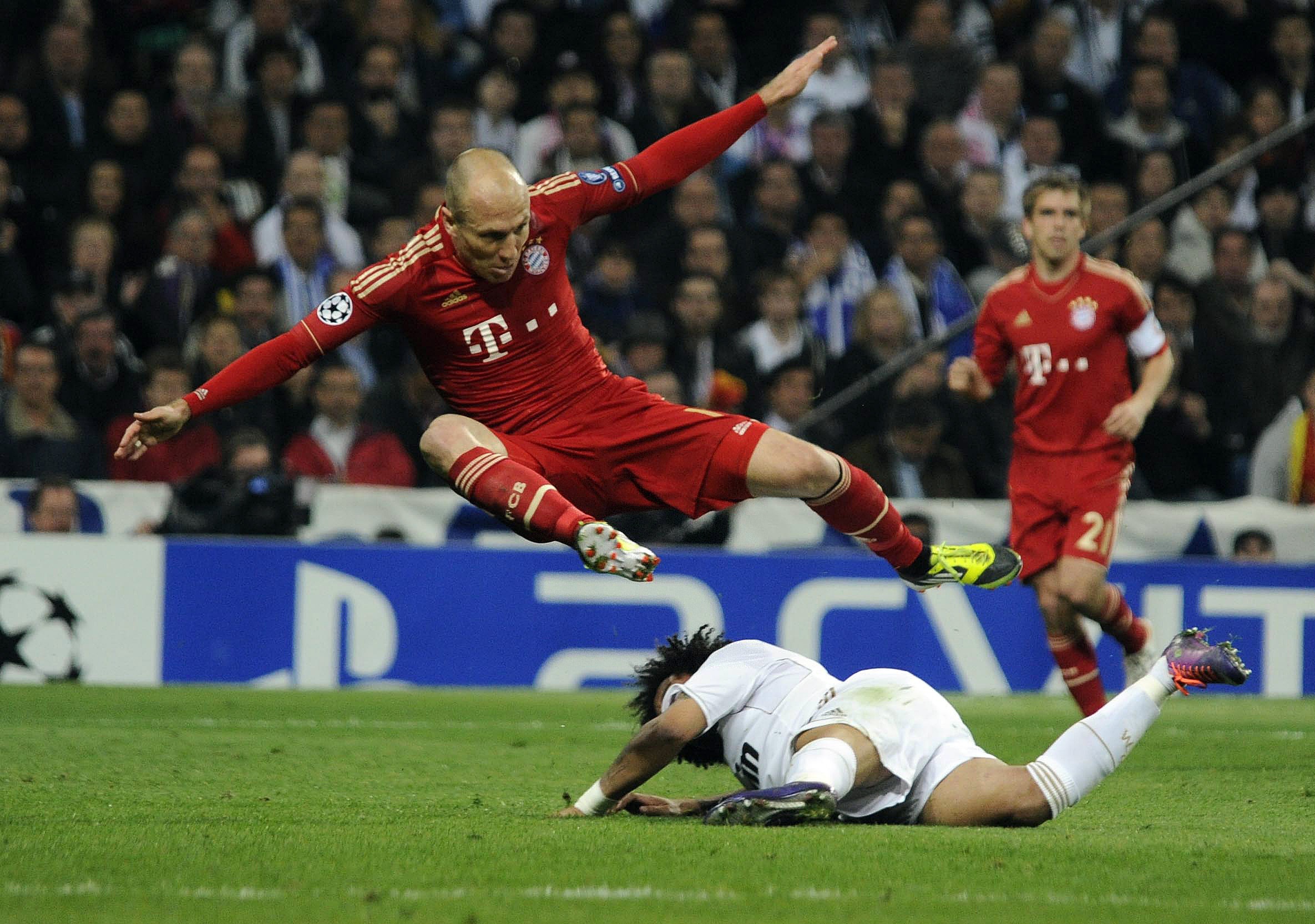 罗本宣布退役，结束国际足球生涯