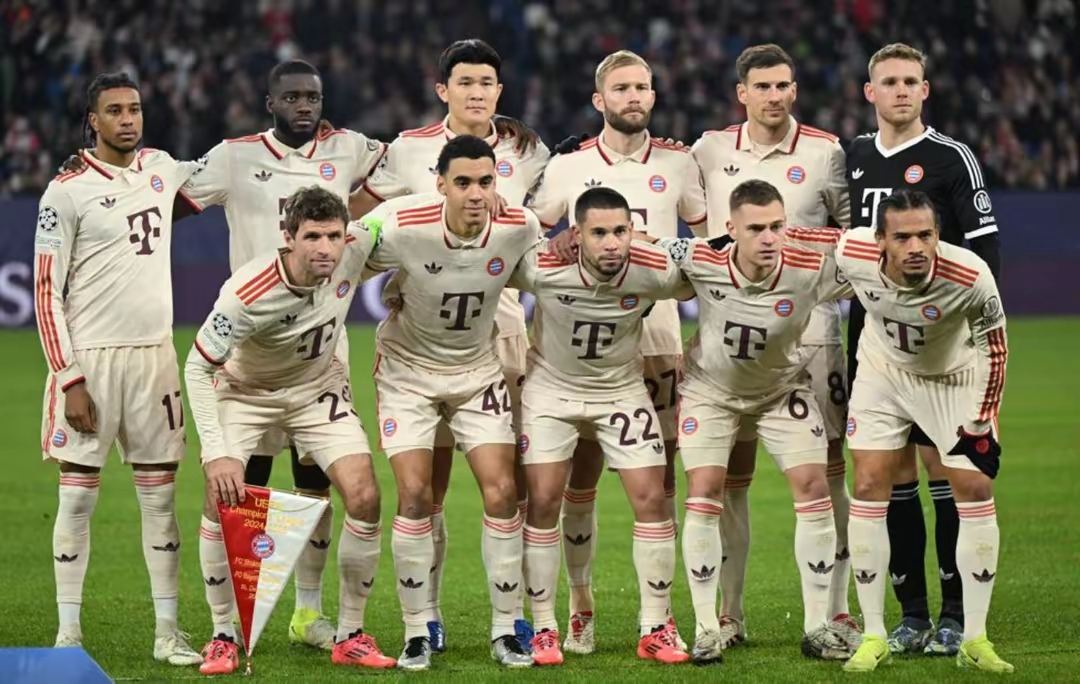 莱比锡赢得胜利,德国足球强队稳坐榜首 莱比锡赢得胜利,德国足球强队稳坐榜首