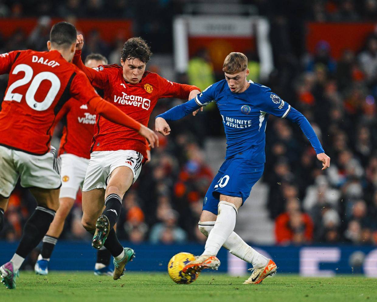 切尔西客场不敌谢菲联，遭遇困难的简单介绍