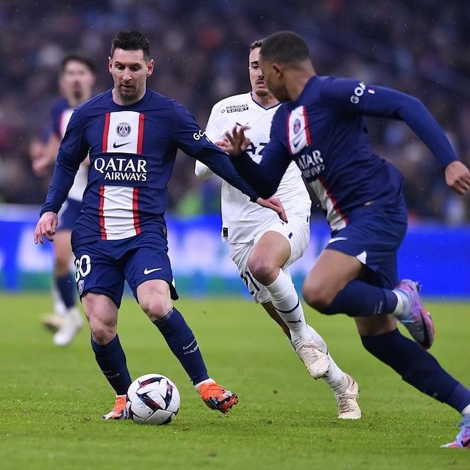 关于里尔主场大胜尼斯，追平积分榜的信息