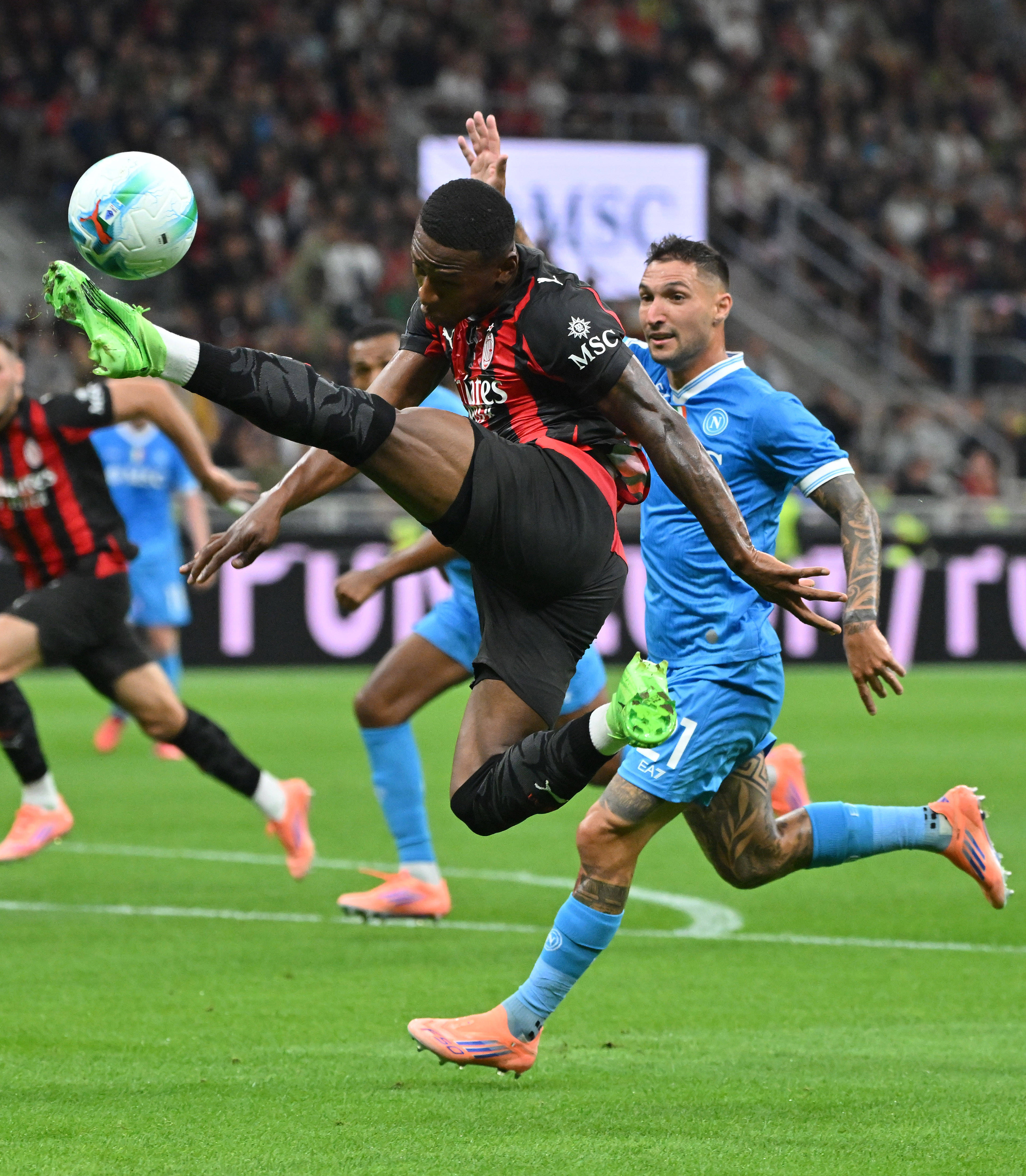 意大利足球联赛精彩瞬间回顾