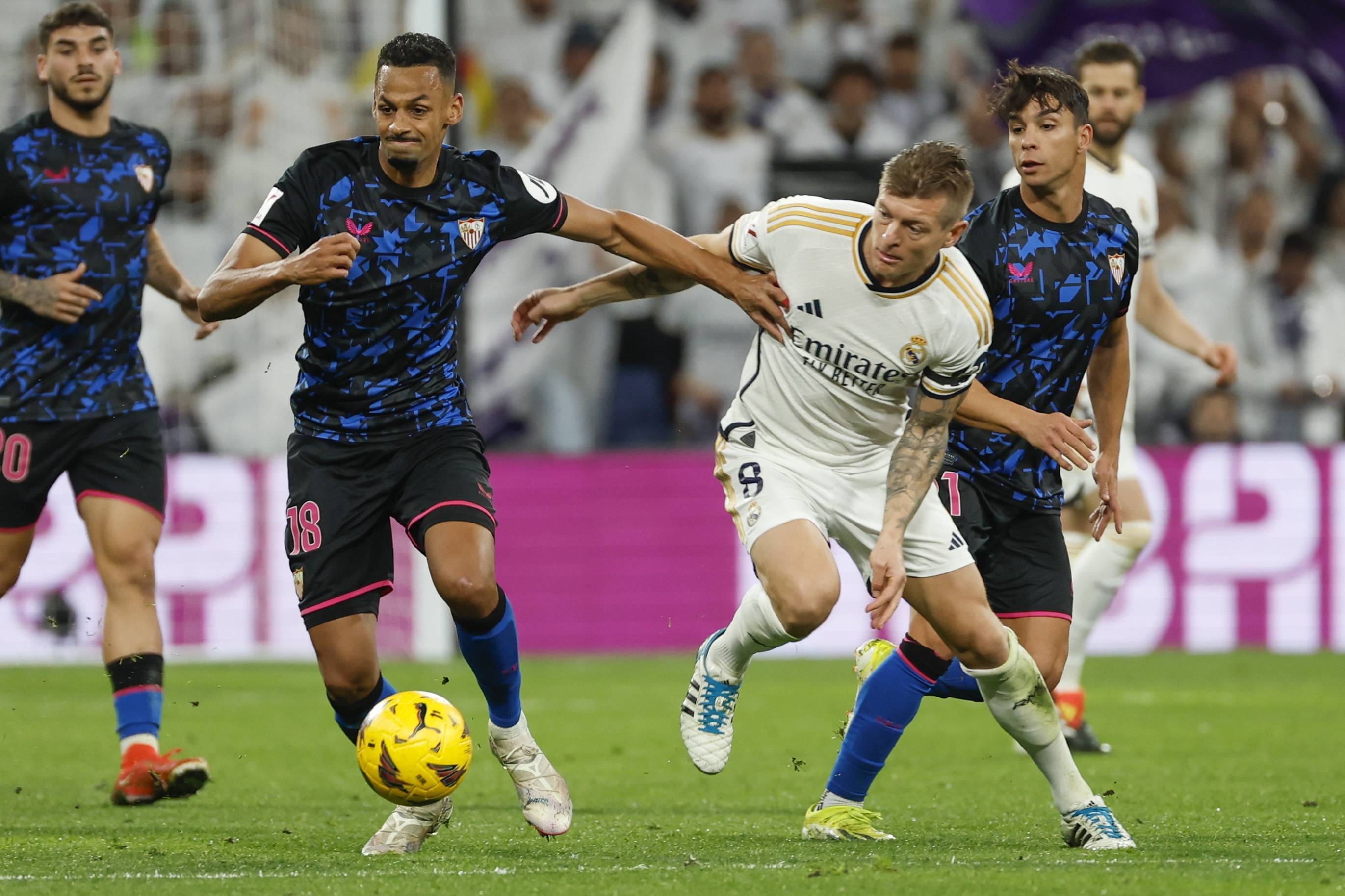 塞维利亚客场遭遇逆转，遗憾失利