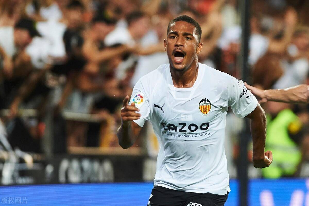 瓦伦西亚扭转颓势，实力崛起