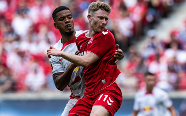 沙尔克士气大伤，谷底难以自拔的简单介绍