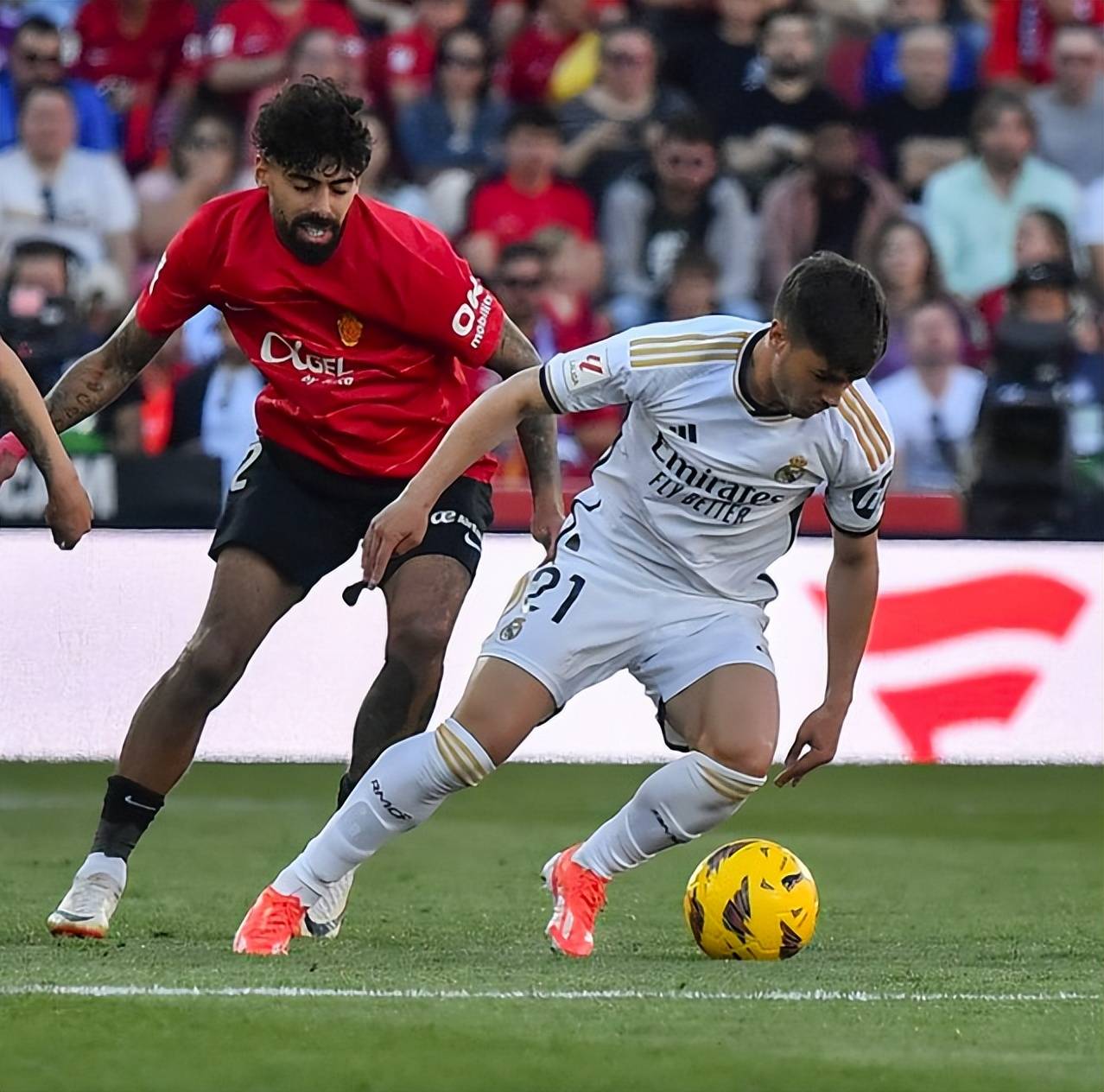 关于欧洲联赛固若金汤，劲敌云集绝不退让的信息