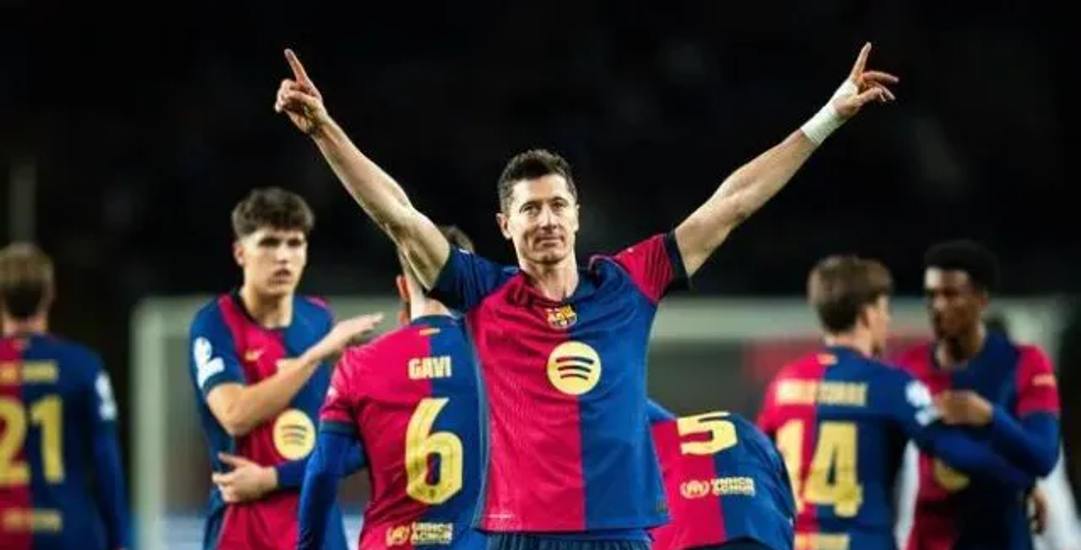 包含比利亚雷亚尔击败强手，晋级下一阶段的词条