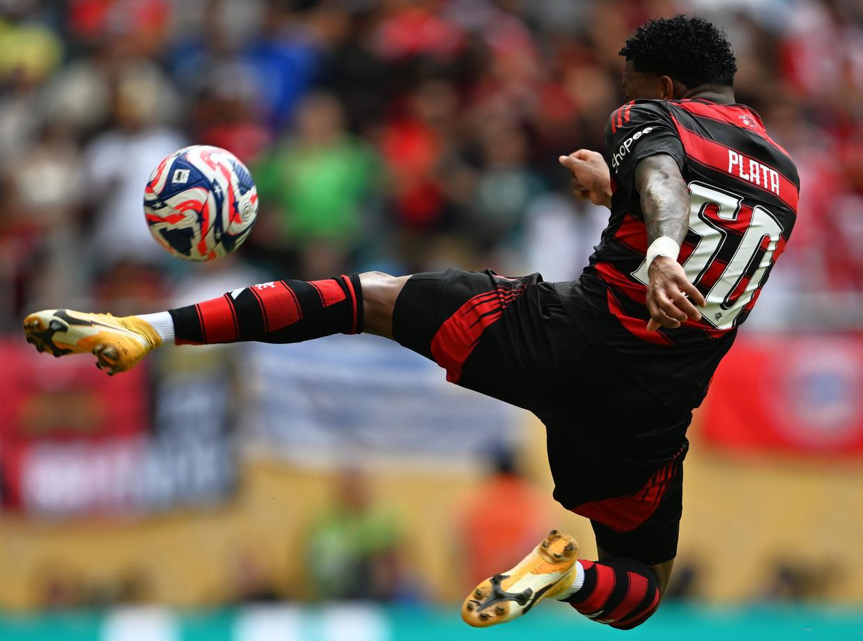 拜仁集训备战，目标再创辉煌成绩的简单介绍