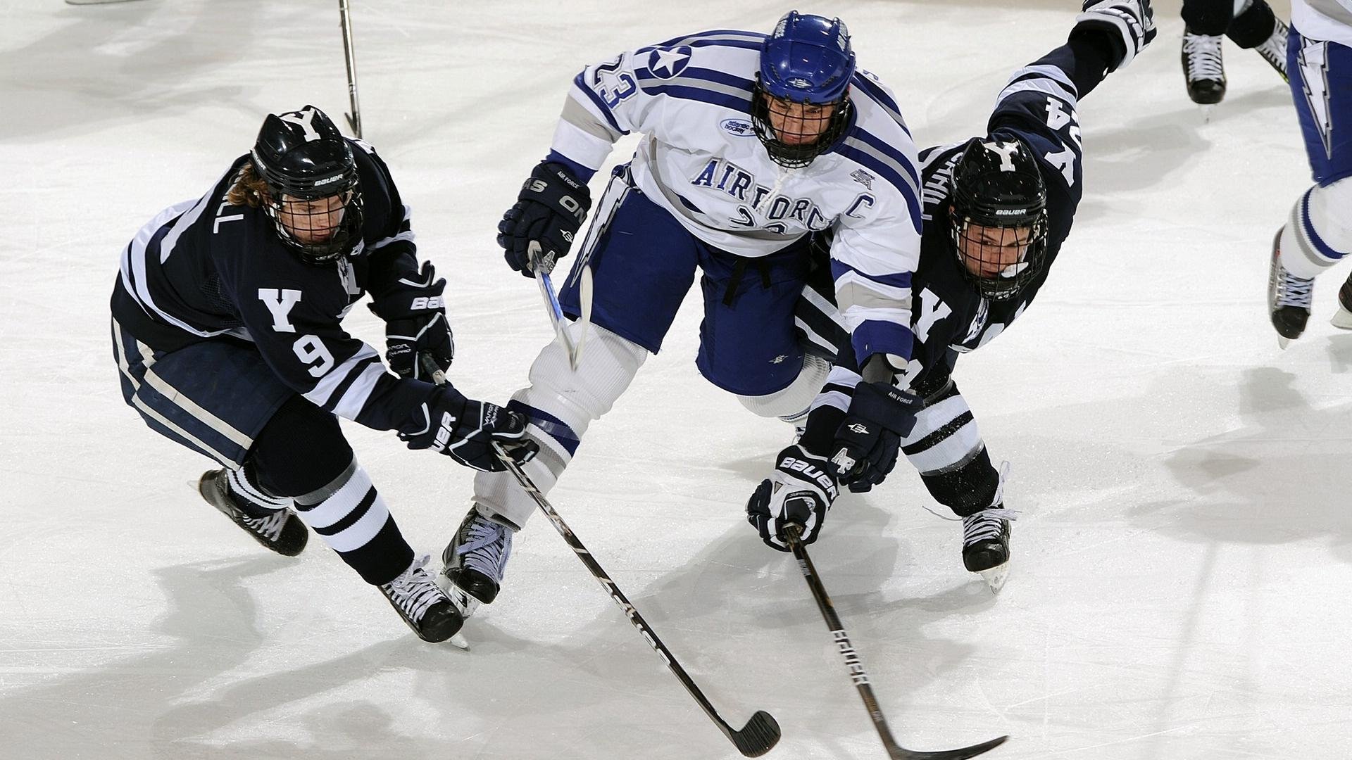 欧冠淘汰赛之夜，穆勒末节接管比赛