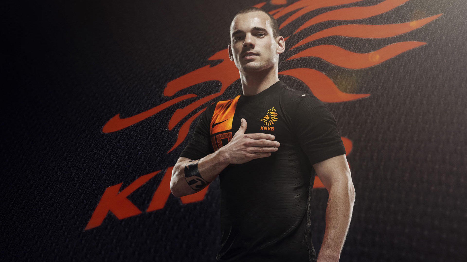 那不勒斯奇迹夜，克瓦拉茨赫利亚的致命一击，F1年度争冠之夜上演足球传奇